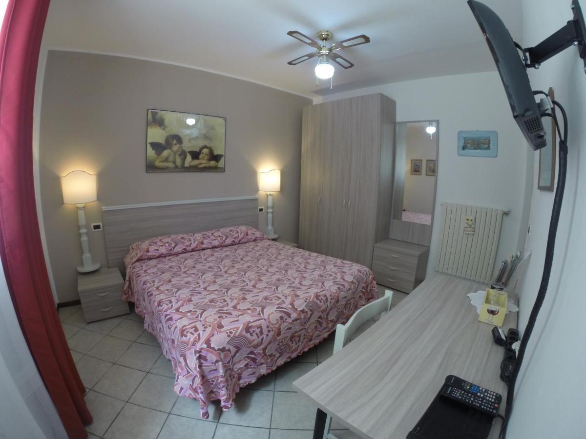 Il Prato Bed & Breakfast Предапио Екстериор снимка
