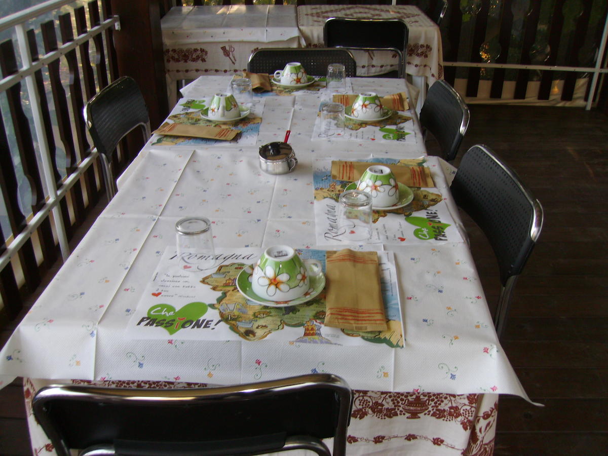 Il Prato Bed & Breakfast Предапио Екстериор снимка